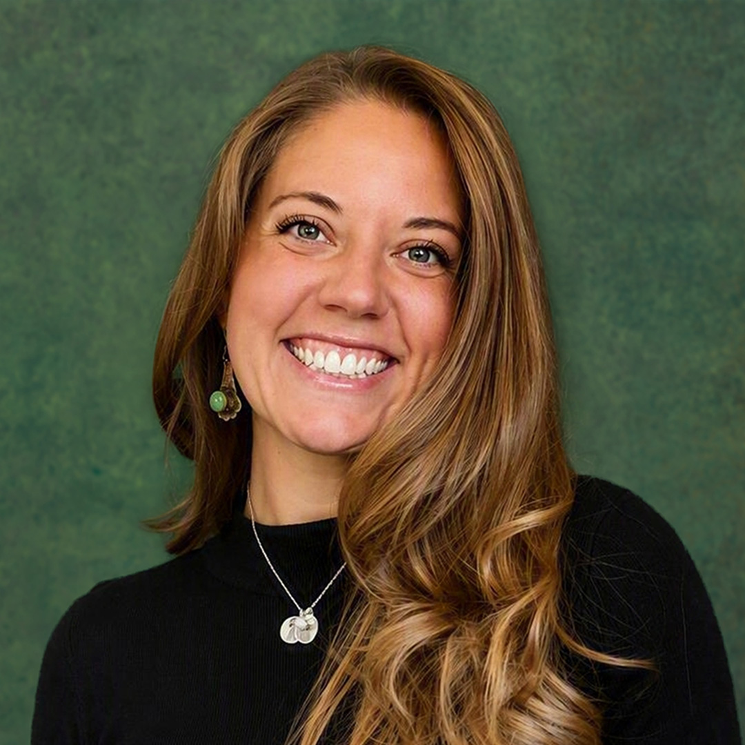 Lyndsey Paavilainen headshot